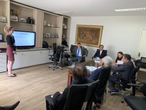 CGJ-PI apresenta Secretaria Unificada a juízes das varas cíveis de Teresina que receberão o projeto